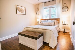 3 bedrooms, iron/ironing board, travel cot, free WiFi
