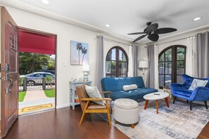 Smart TV - OB Cottage • Pet-Friendly w/ Yard, Walk to Beach + A/C (San Diego)