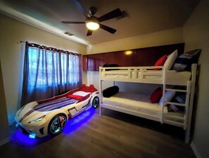 5 bedrooms