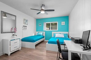 5 bedrooms, desk, iron/ironing board, travel cot