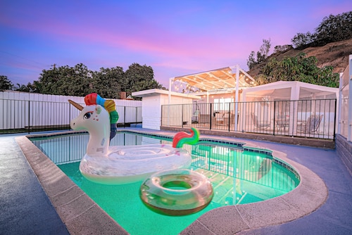Entertainment paradise with TWO houses and a pool in Central San Diego