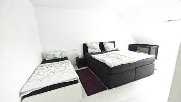 2 Schlafzimmer, Bügeleisen/Bügelbrett, kostenloses WLAN, Bettwäsche