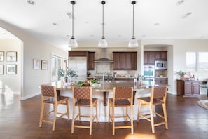 Villa (5 Bedrooms) | Intérieur