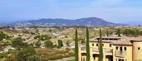 Villa (5 Bedrooms) | Front of property