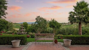 Interior - Grand Contento by Avantstay Extraordinary Estate w/ Pool & Movie Room (Temecula)