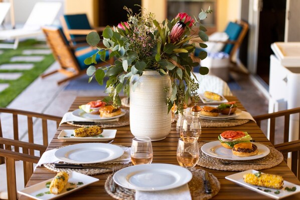 House (5 Bedrooms) | Outdoor dining
