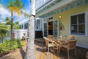Interior - Key West Casa by Avantstay Communal Pool BBQ & Patio Near Duval Street Month Long Stays Only (Key West)