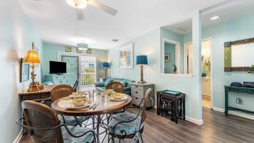 Nhà (2 Bedrooms) | Nội thất