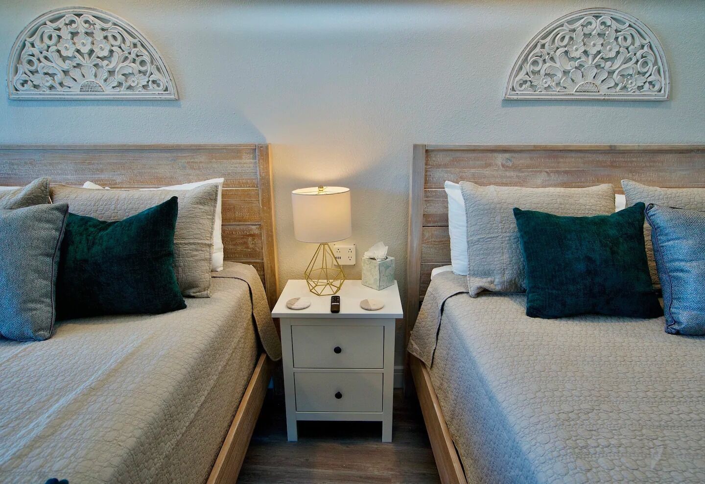 Newly renovated Ocean View Hawaiian Inn Resort - Daytona Beach!
