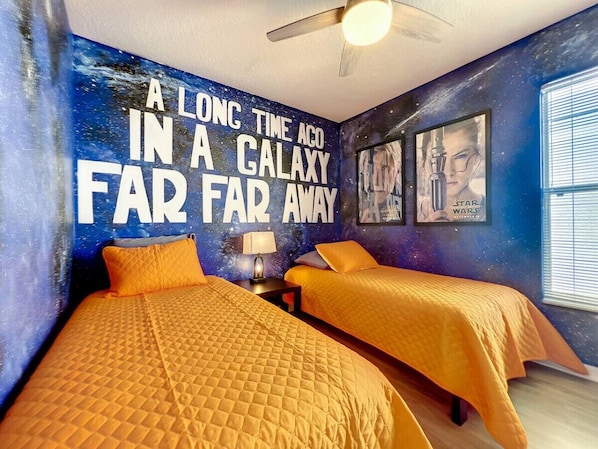 5 bedrooms, desk, travel crib, free WiFi