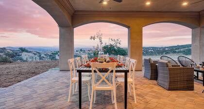 Malbec by Avantstay Incredible Estate w/ Panoramic Views & Bocce Ball Court!
