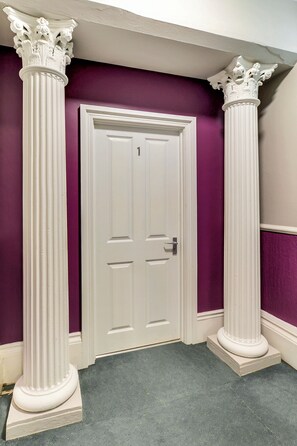 طراز فريد لكل وحدة وواي فاي مجانًا