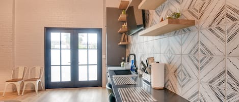Fridge, microwave, coffee/tea maker, toaster