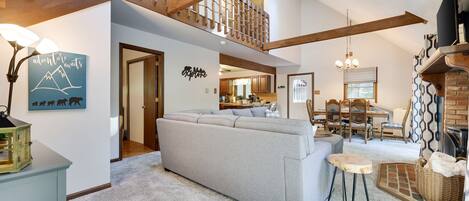 Smart TV, fireplace, video games