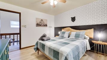 3 dormitoris, planxa i posts de planxar i un bressol de viatge