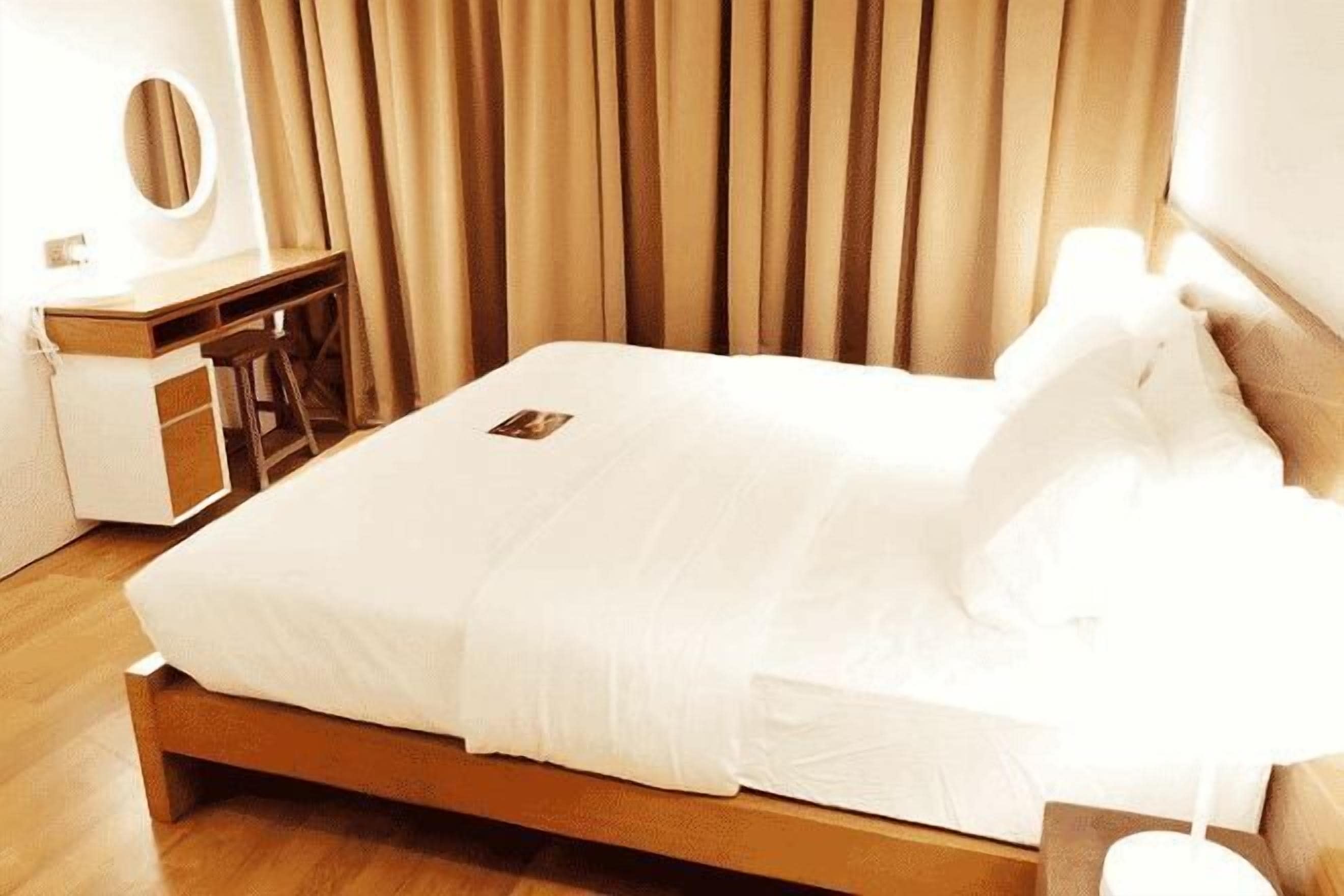 Blackout drapes, iron/ironing board, free WiFi, bed sheets