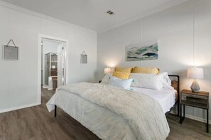 3 bedrooms, iron/ironing board, travel crib, free WiFi