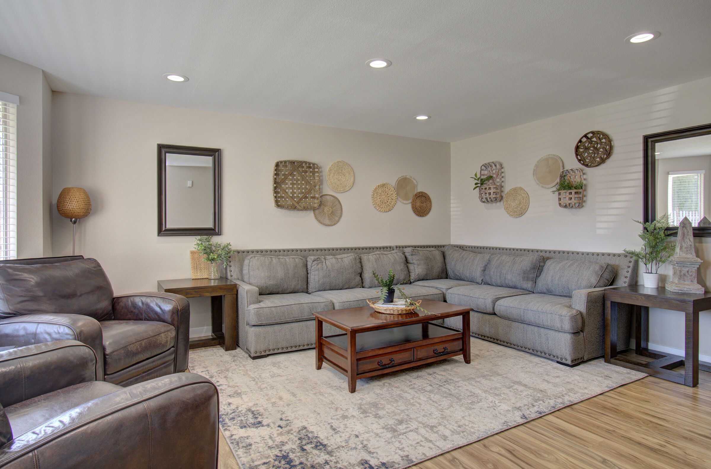 King Suite family friendly house 15 mins to PDX