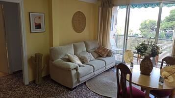 Een flatscreentelevisie