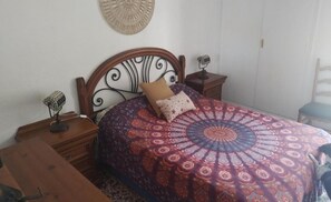 3 عدّة غرف نوم ومكتب ومكواة/لوح كي وواي فاي