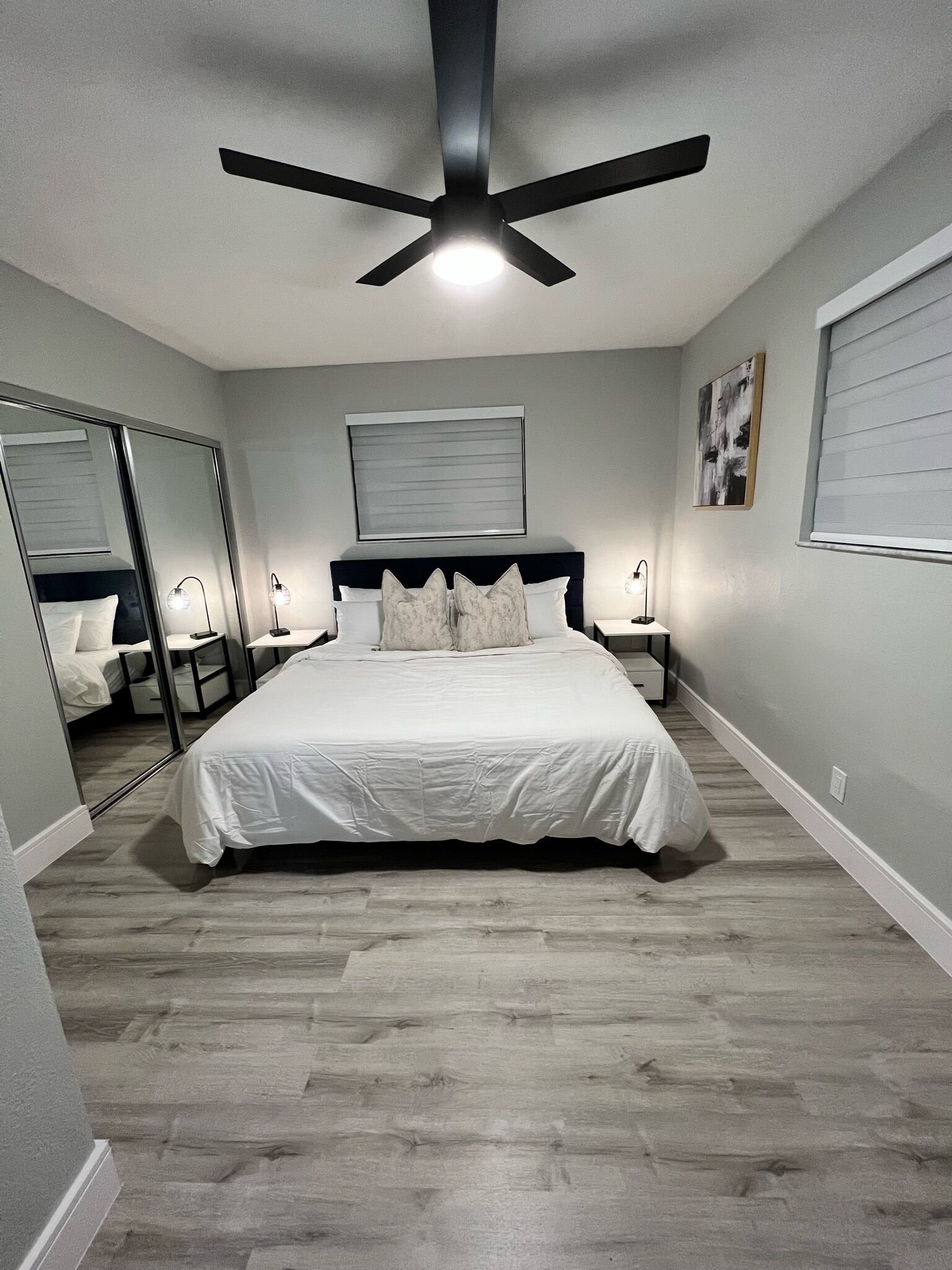 Minutes from beaches, airports & stadium.