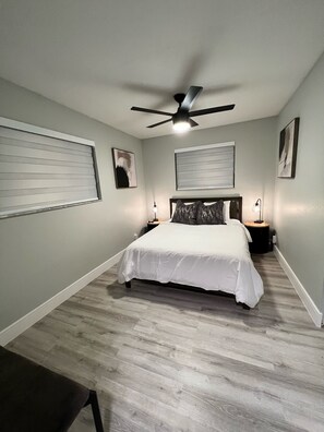 2 habitaciones, tabla de planchar con plancha y wifi gratis