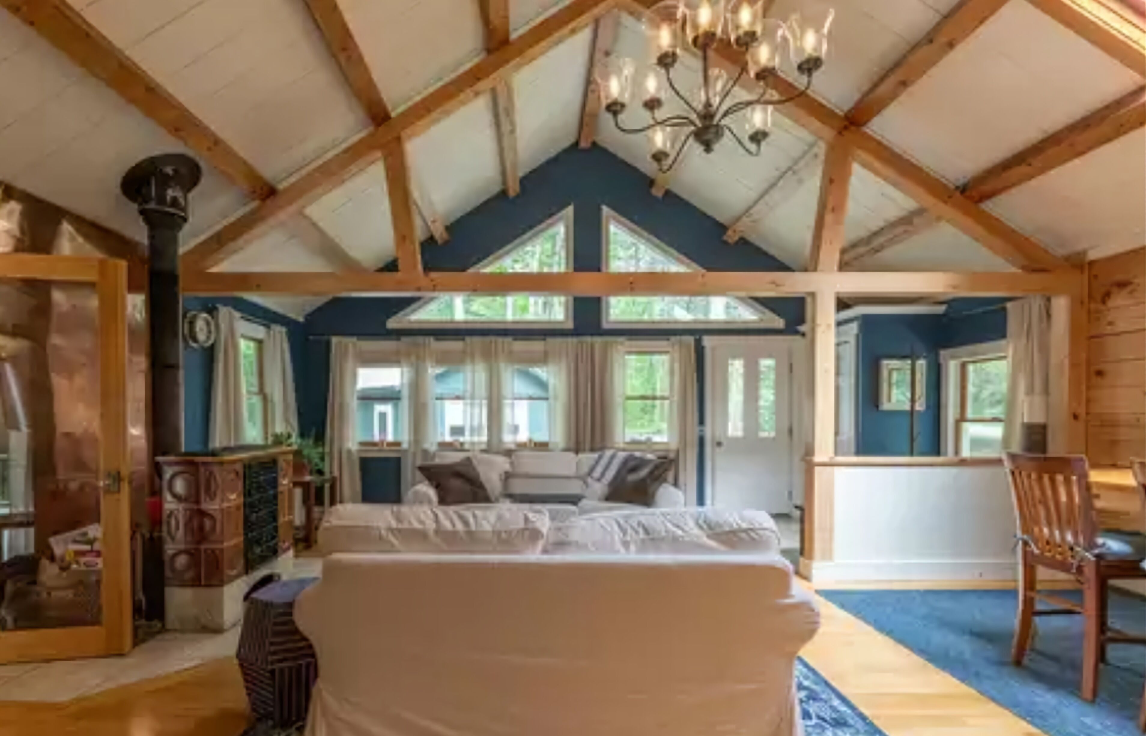 Charming home minutes from Camden