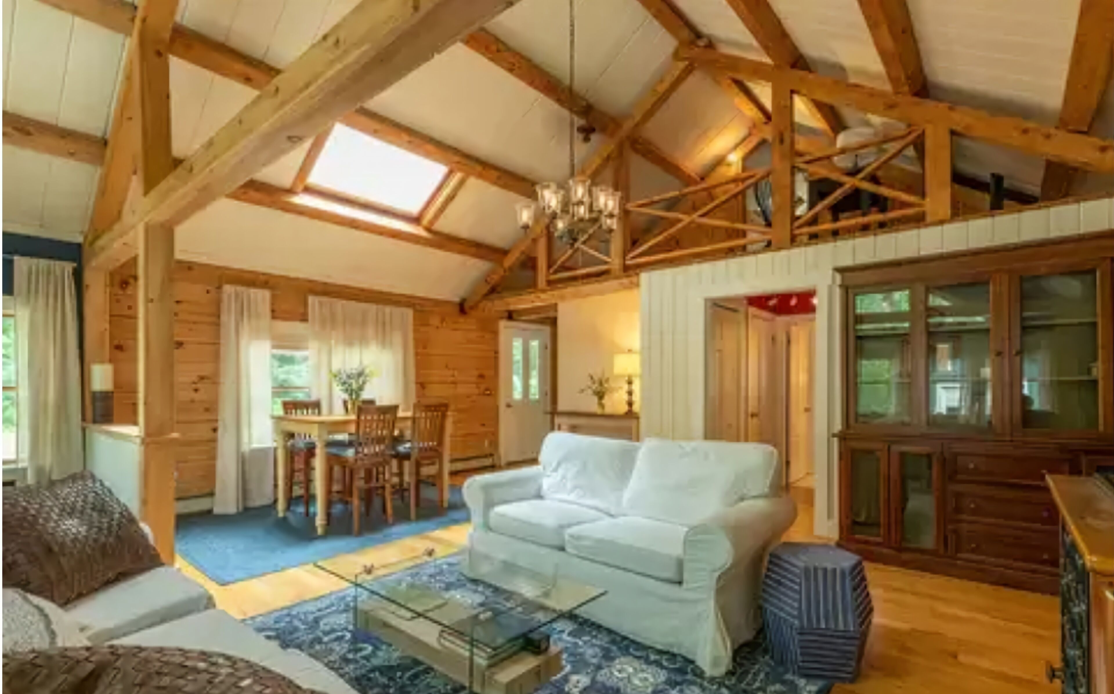 Charming home minutes from Camden