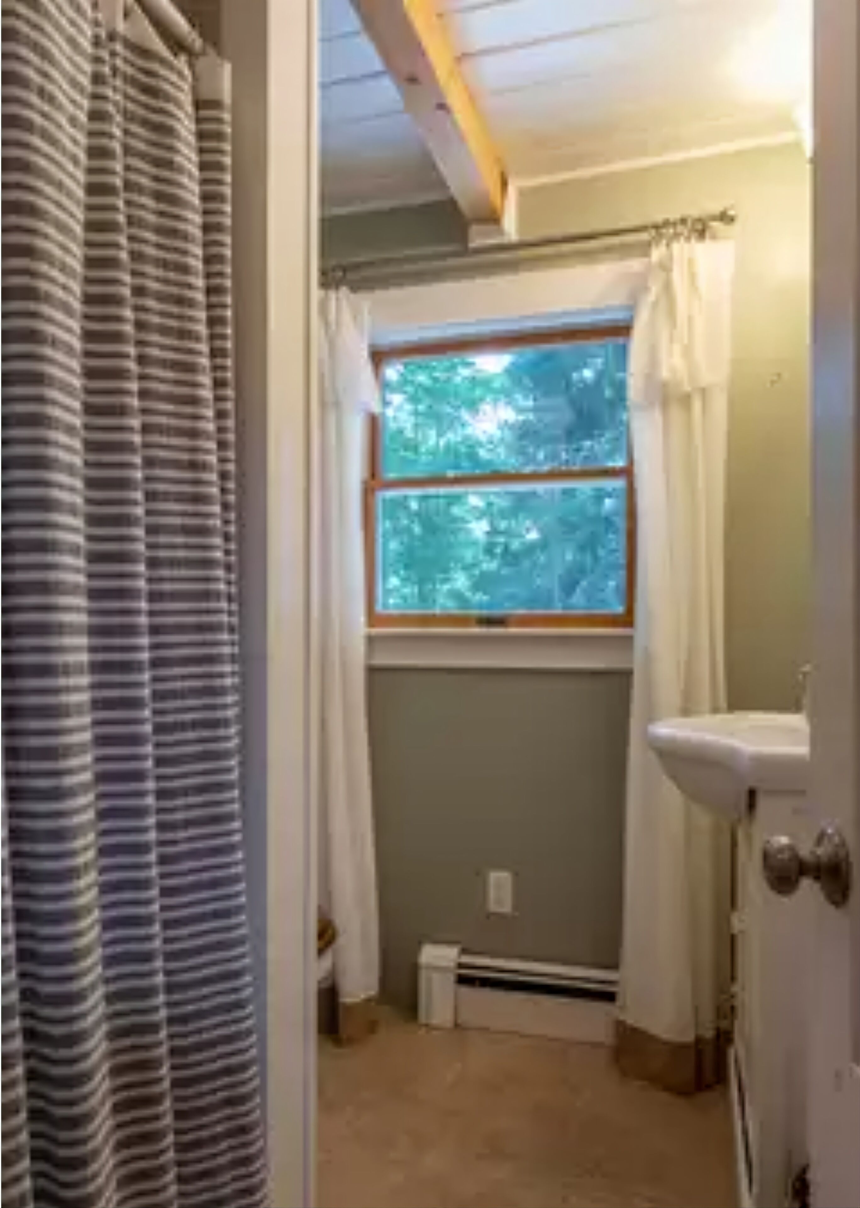 Charming home minutes from Camden