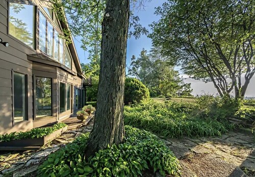 🌅Pristine Private Lakefront⛵️Hot Tub♨️, Fire Pit🪵, WIFI & AC! 🛥️