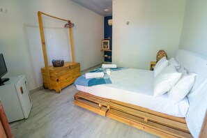 Basic Triple Room | Hypo-allergenic bedding, free minibar items, individually furnished - Vila Juru (Tibau do Sul)