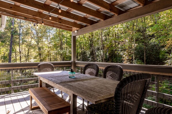 Outdoor dining