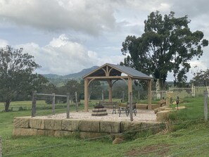 Property grounds - Shire horse and Clydesdale farmstay (Maroon)