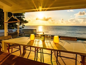Dining - Villa Bonjour water front villa next to Maho (Simpson Bay)