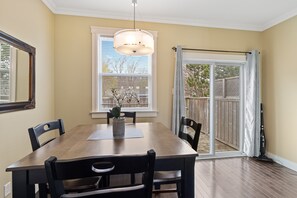 Dining - Classy Modern Home-Downtown St Johns with Garage (St. John's)