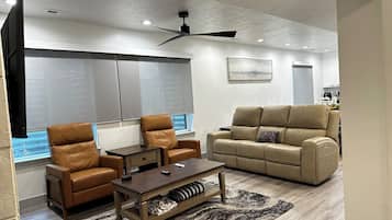 Smart TV, chimenea