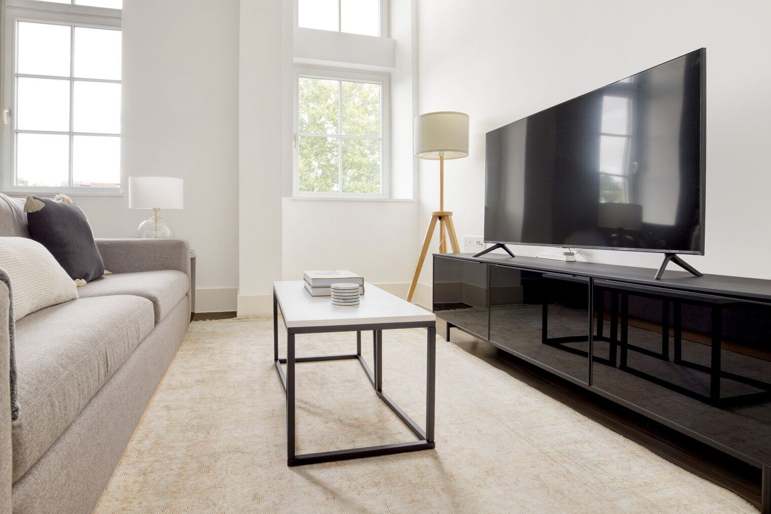 Fernseher, Stereoanlage