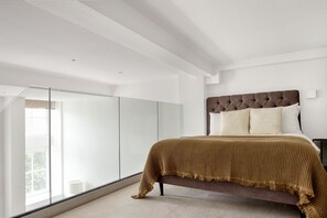 1 多间卧室、熨斗/熨衣板、WiFi、床单