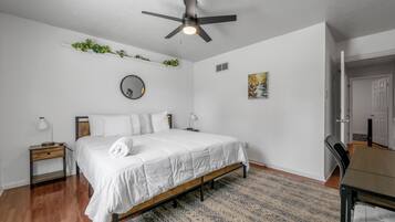 3 chambres, bureau, Wi-Fi, draps fournis