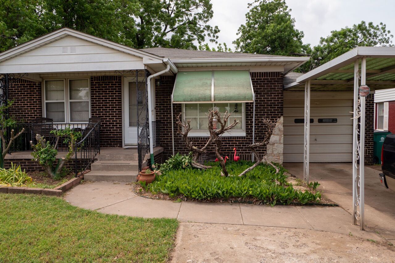 Retro House:1950s Time Capsule near OSU OKC, the Fairgrounds, & Hurricane Harbor
