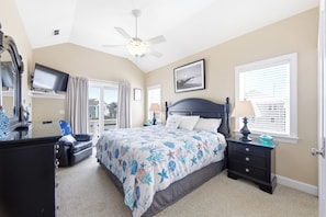 5 bedrooms, iron/ironing board, free WiFi, bed sheets