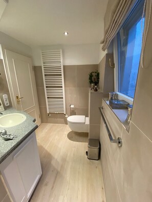 Immagine non classificata, 2 di 47, pulsante