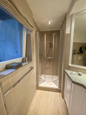 Immagine non classificata, 5 di 47, pulsante