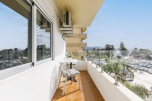 Outdoor dining - - (Torre del Mar)