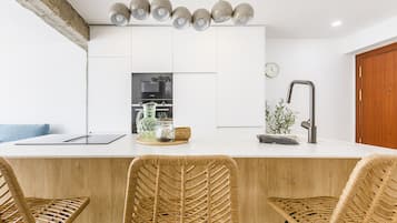 茶具/咖啡用具、冰箱、微波炉、洗碗机