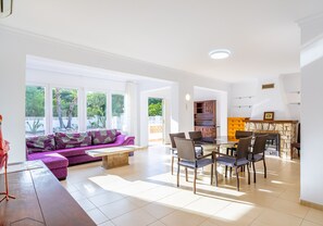 Televisor i llar de foc 