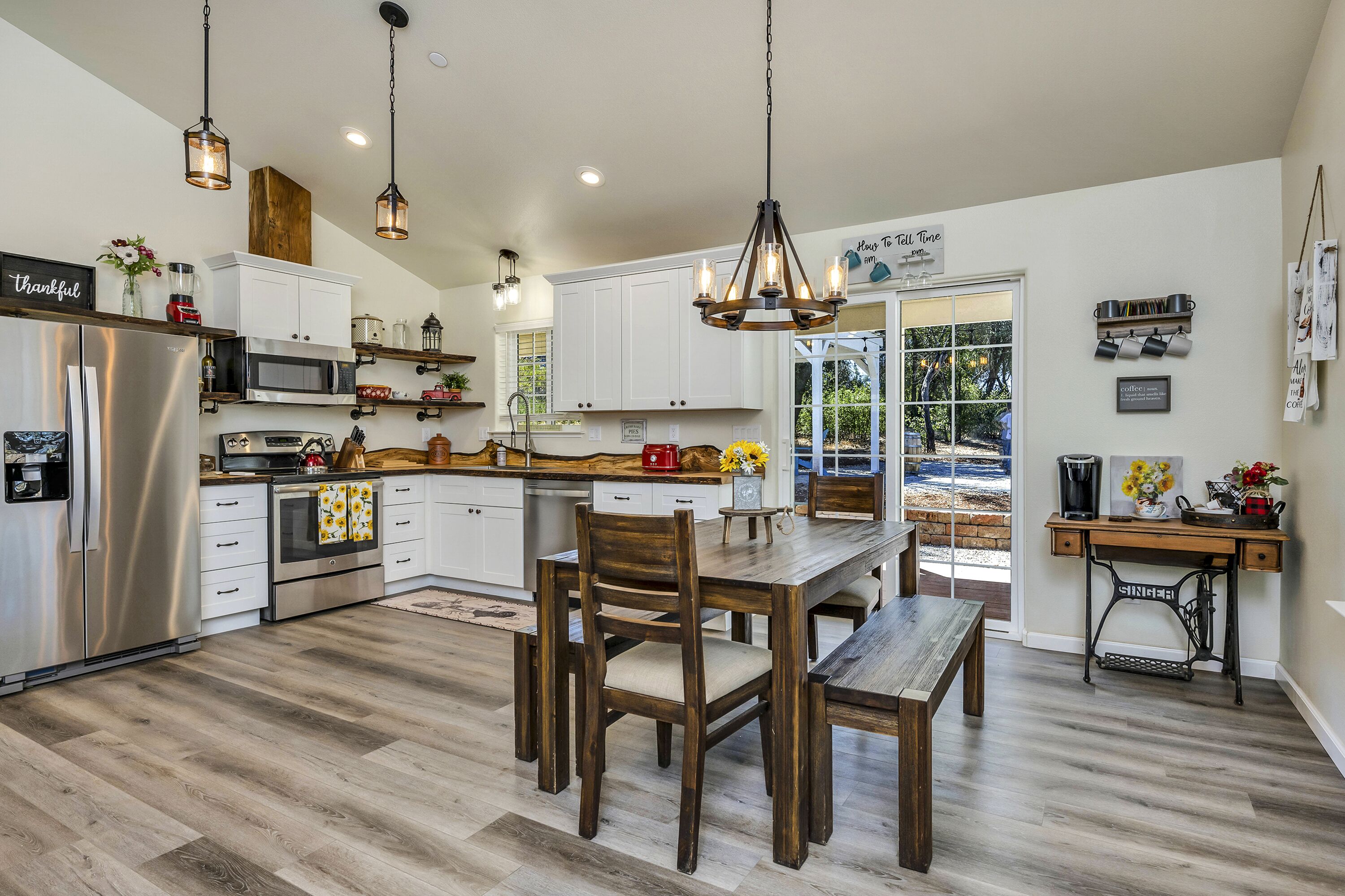 Windmill Cottage - Peaceful & Quiet on 5 acres