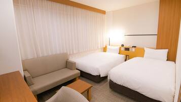 Down comforters, desk, free WiFi, bed sheets