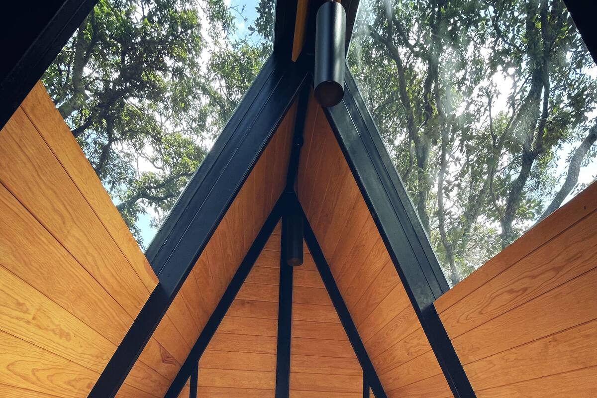 Panoramic Cabin, Mountain View | Bed sheets