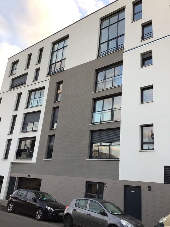 ด้านหน้าที่พัก